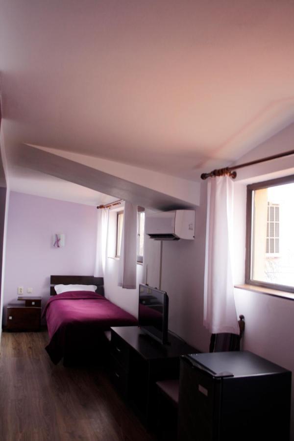 Guest House Bulgari Kazanlŭk 외부 사진